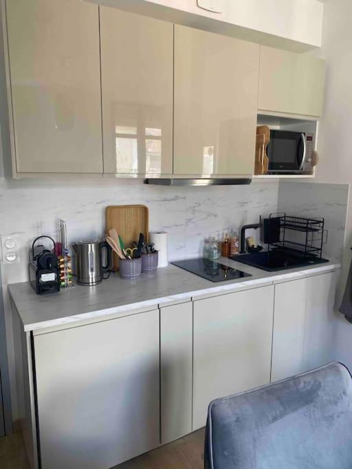 Refait A Neuf En Hypercentre Avec Balcon * Aix-les-Bains